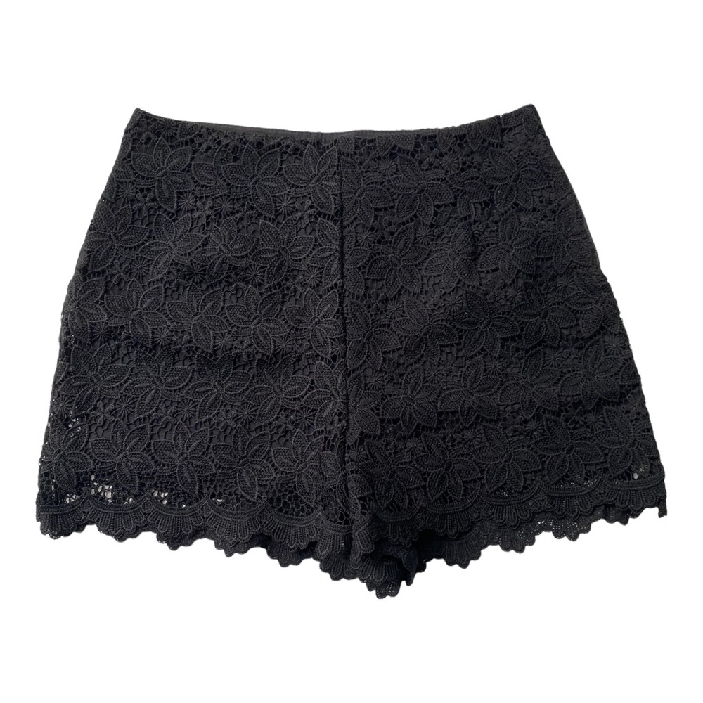 NWT Charlotte Russe Black Lace Crochet Short Shorts Size M